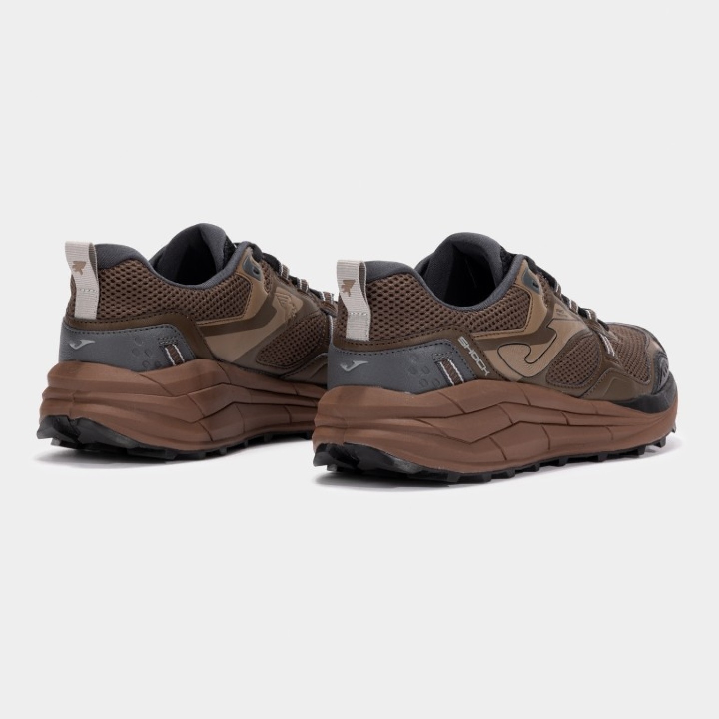 Zapatilla Trekking Hombre Joma Shock 2524 Marrón Oscuro Confortable