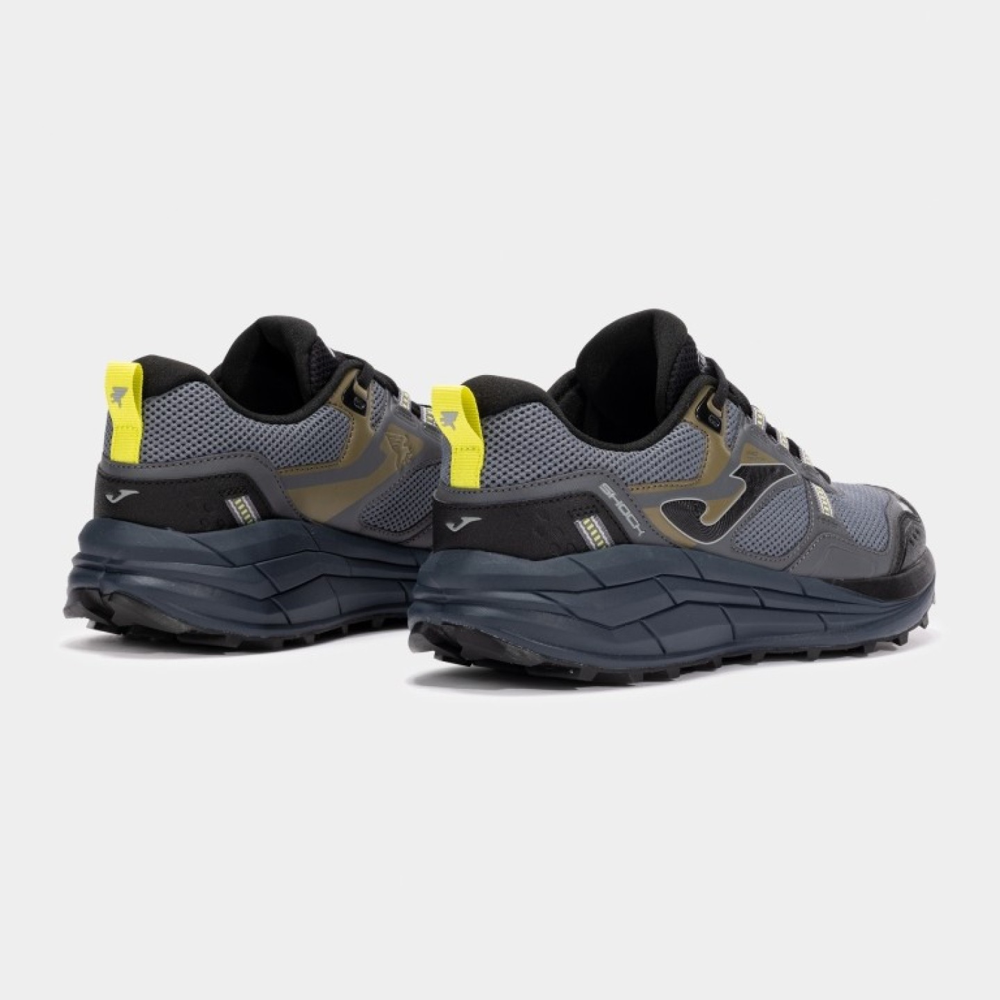 Zapatilla Trekking Hombre Joma Shock 2522 Gris Oscuro Confortable